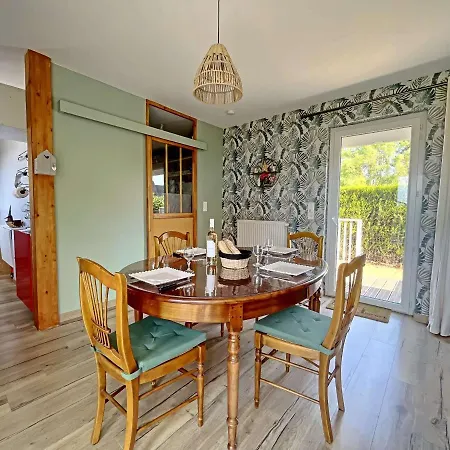 Сasa de vacaciones Charmante Maison Avec Jardin, Piscine Et Parking - Fr-1-646-54 *