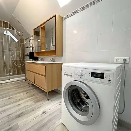 Сasa de vacaciones Charmante Maison Avec Jardin, Piscine Et Parking - Fr-1-646-54 Groffliers